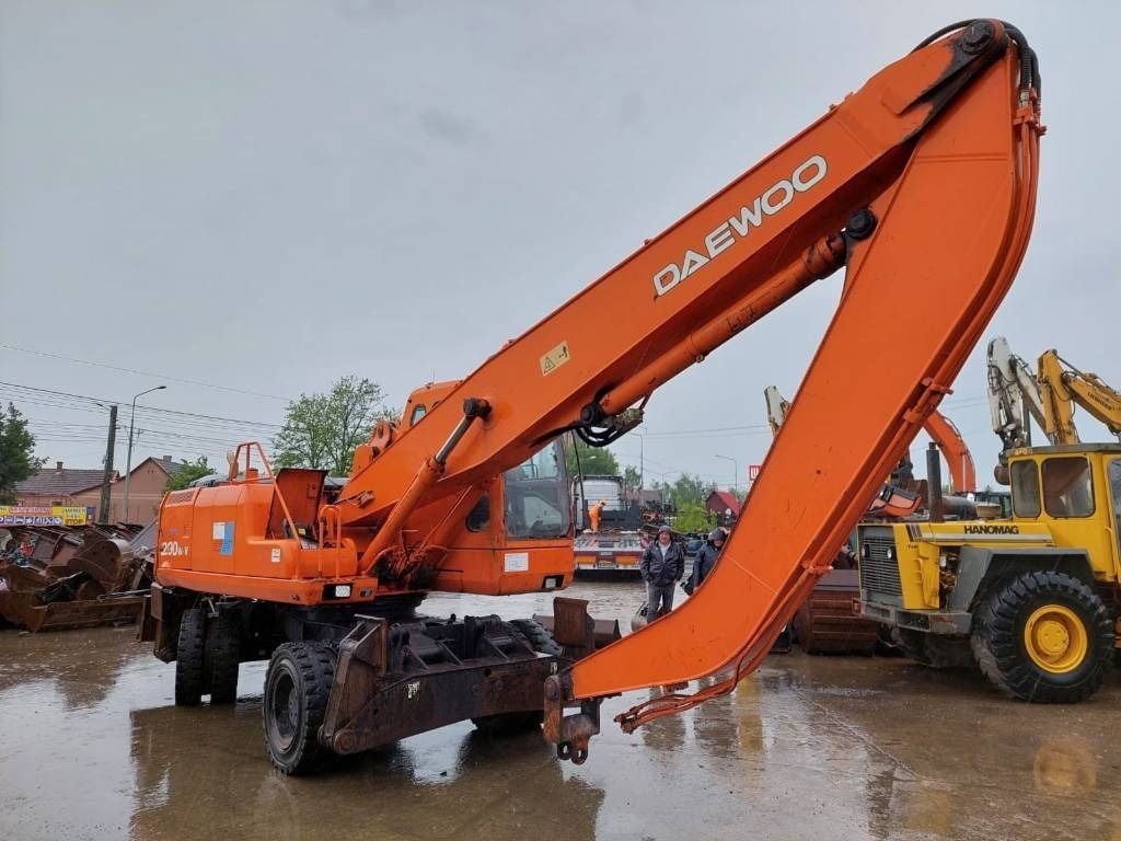 2002 Daewoo S200W-V Materiaalbehandelaar