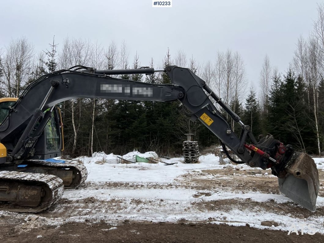 2013 Volvo EC180DL Crawler Excavator
