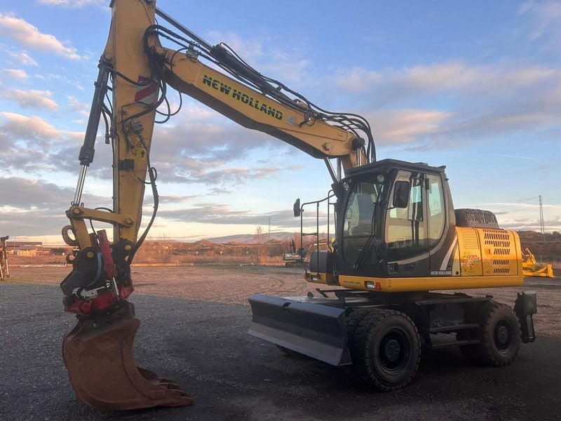 2013 New Holland WE170B Wheel Excavator