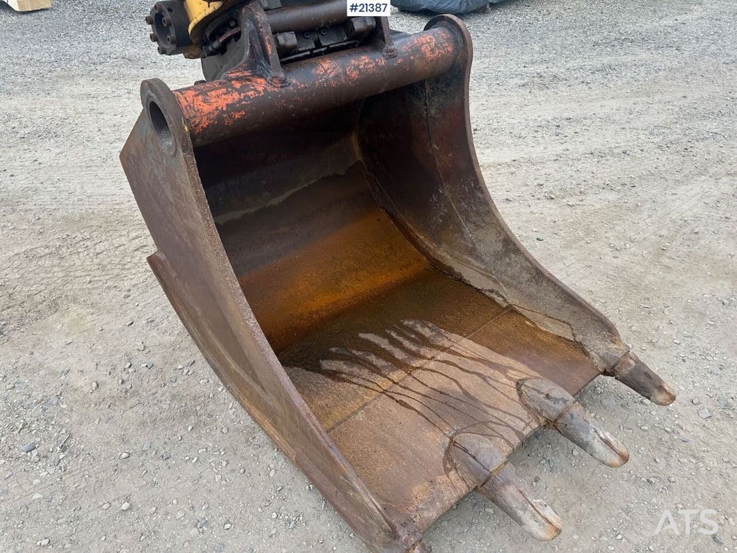 2011 CASE CX130B