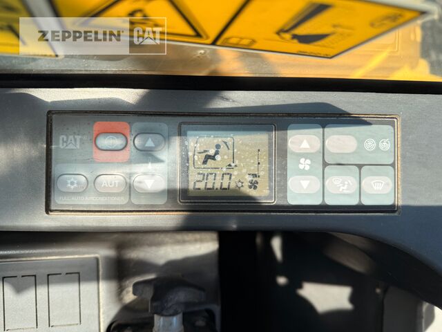 2020 Caterpillar MH3022-06C Material Handler