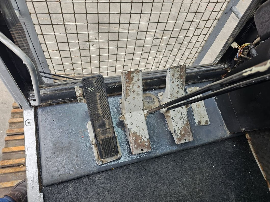 2003 Fuchs RHL 350 Material Handler