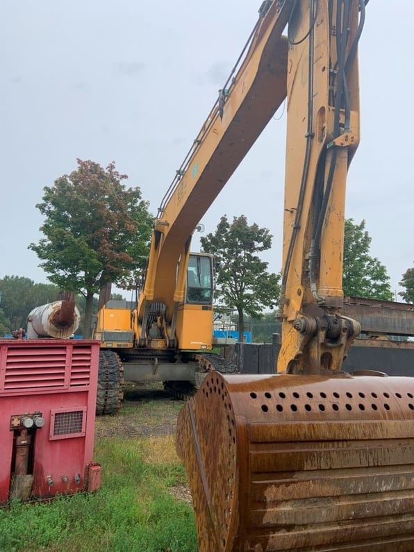2004 Liebherr R964B Crawler Excavator