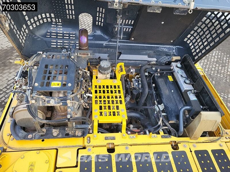 2021 Komatsu PC210LC-11 Crawler Excavator