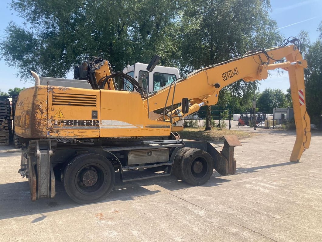 2007 Liebherr A904 LITRONIC Material Handler