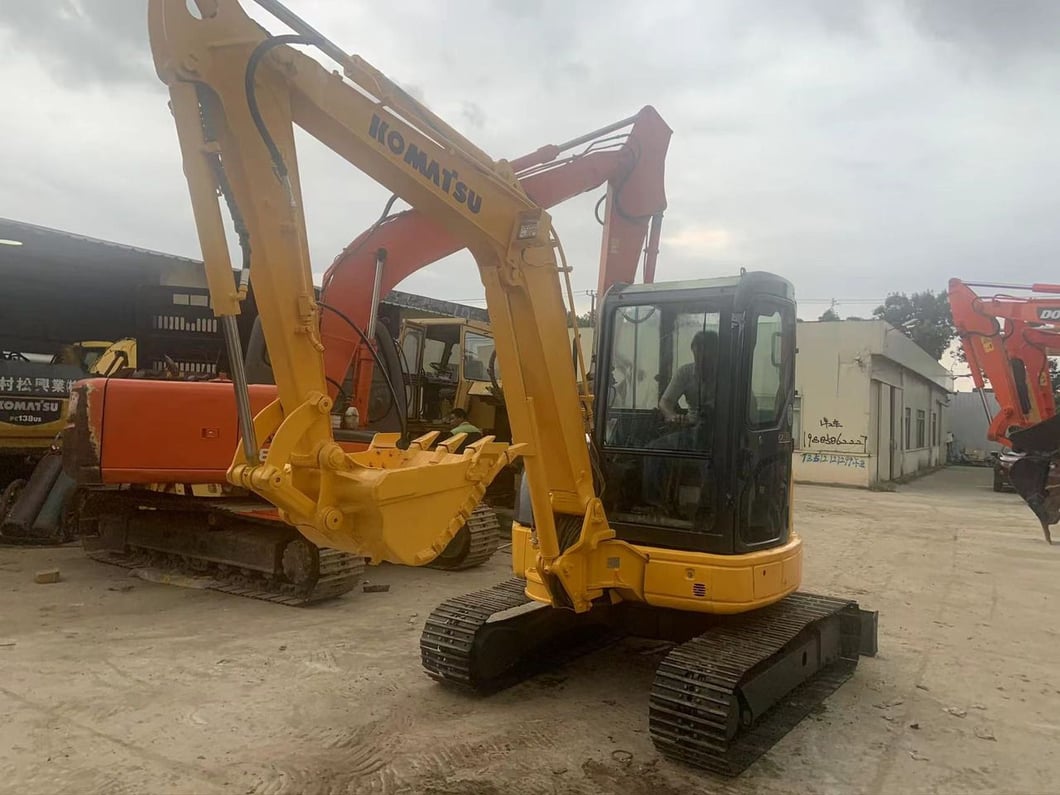 2023 Komatsu PC40 Mini Excavator