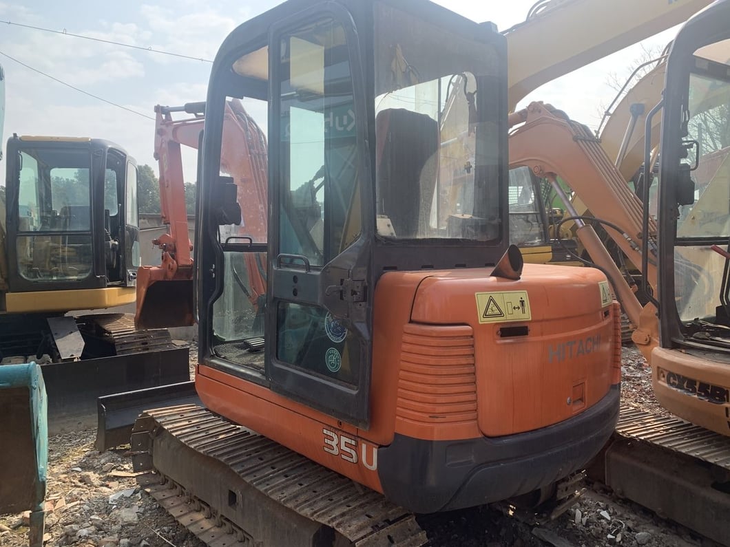 2016 Hitachi ZX35U Mini Excavator