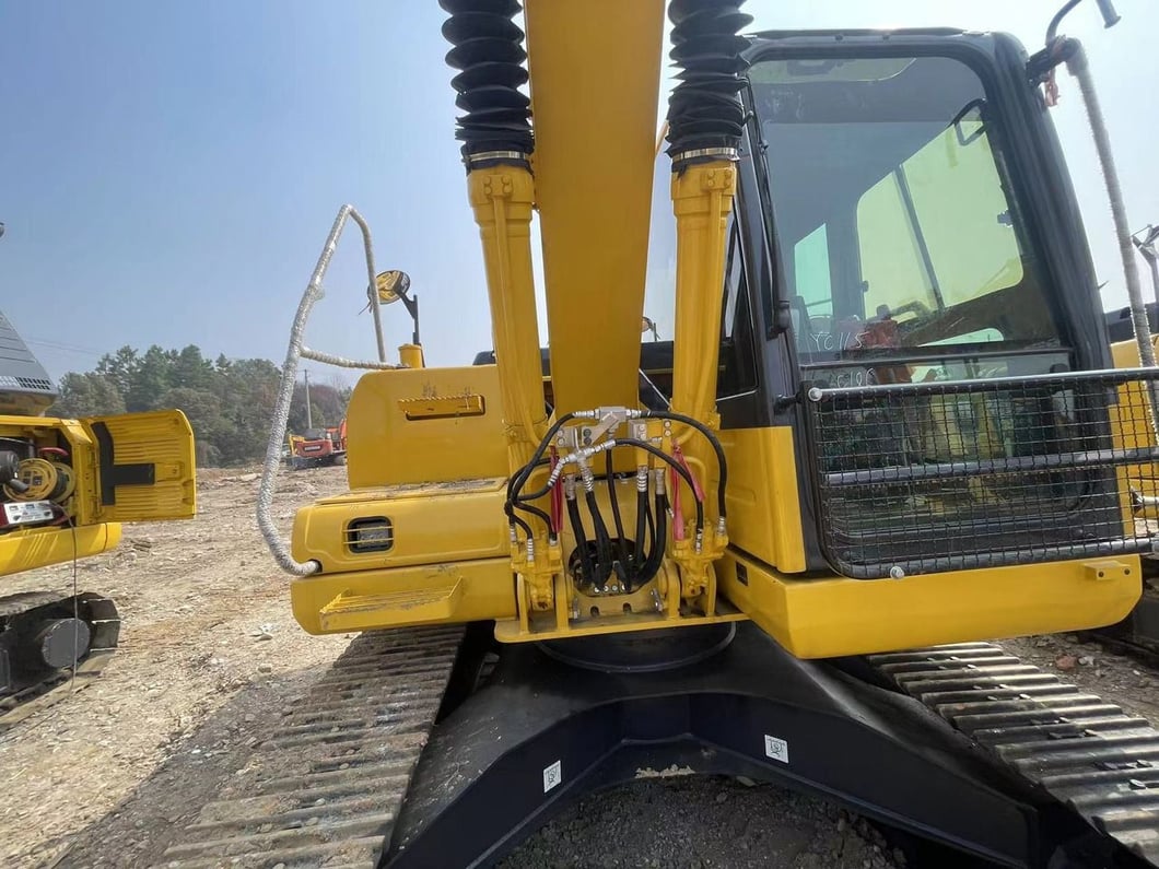 2022 Komatsu PC120-8 Crawler Excavator