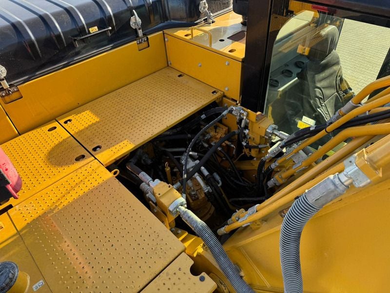 2019 Caterpillar 326FL Crawler Excavator