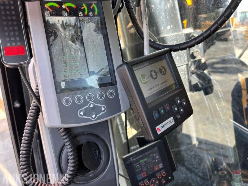 2018 Caterpillar 330F Crawler Excavator