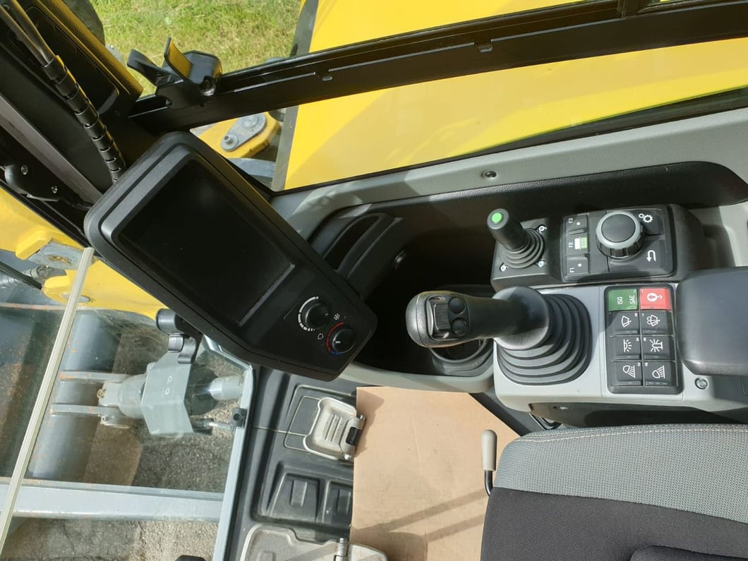 2023 Wacker Neuson ET90 Mini Excavator