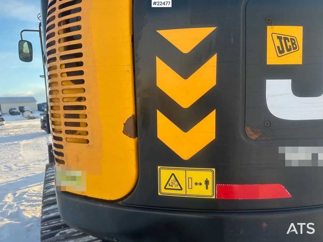 2016 JCB JZ140LC Crawler Excavator