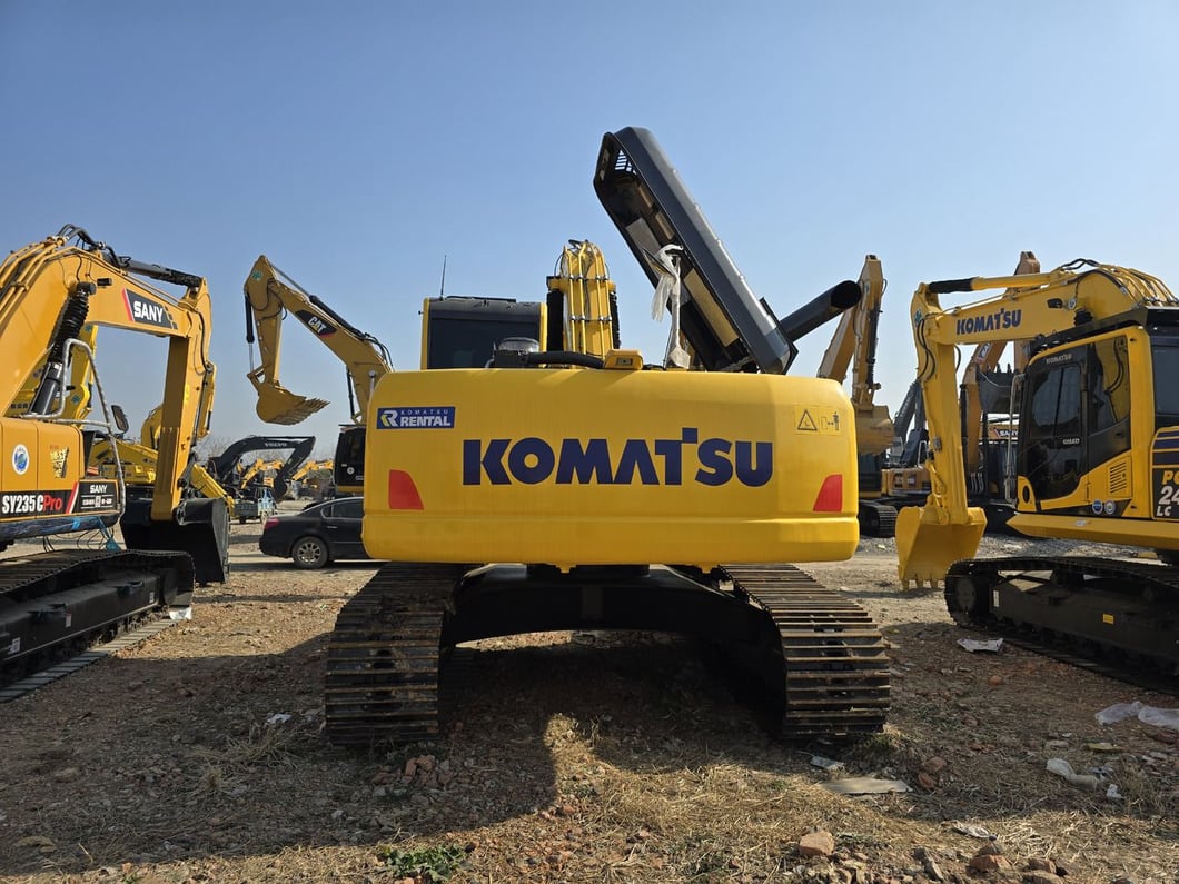 2024 Komatsu PC240-8 Crawler Excavator