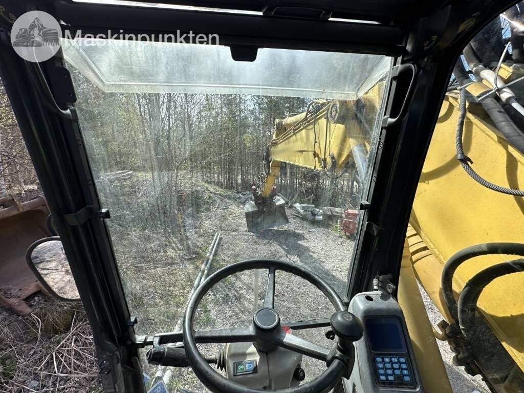 2007 Komatsu PW140-7 Wheel Excavator
