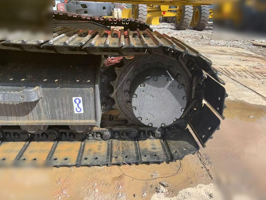 2020 Komatsu PC120-8 Crawler Excavator