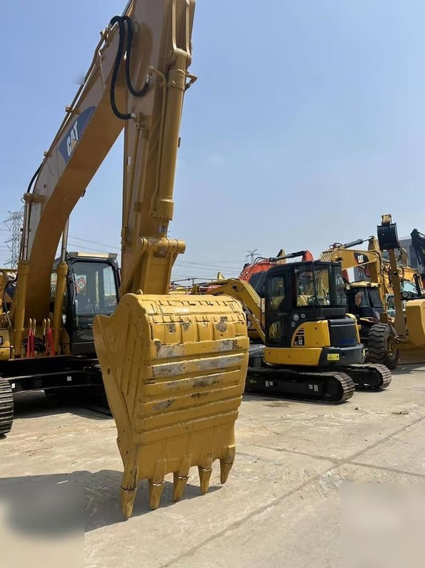2024 Caterpillar 320CL Crawler Excavator