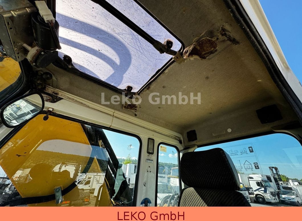2003 Liebherr R 904 HDSL Crawler Excavator