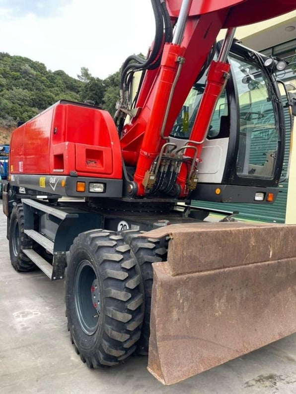 2004 O&K MH 6.6 Wheel Excavator