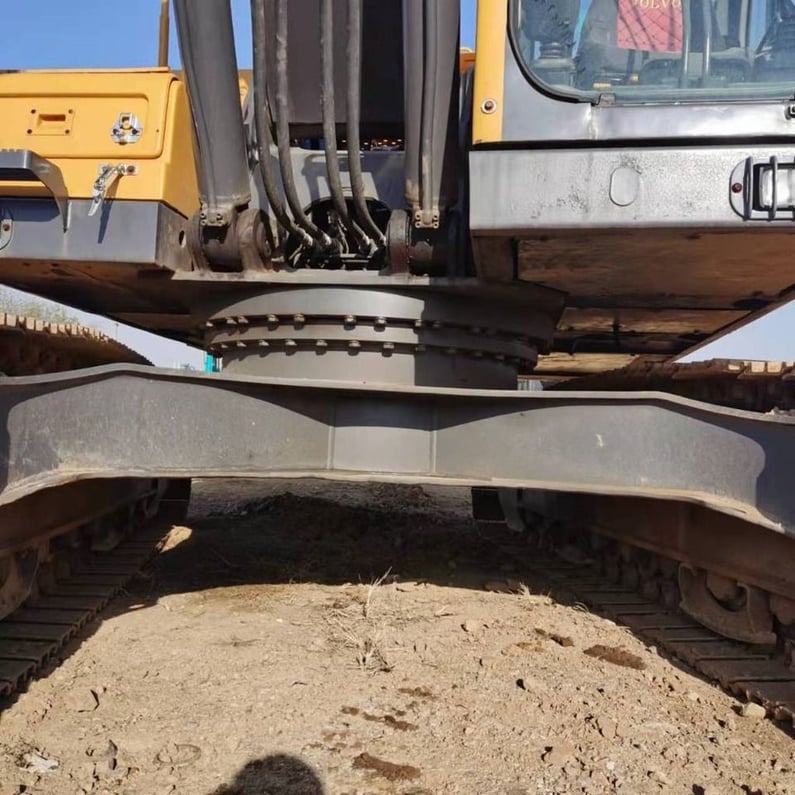 2023 Volvo EC210B Crawler Excavator