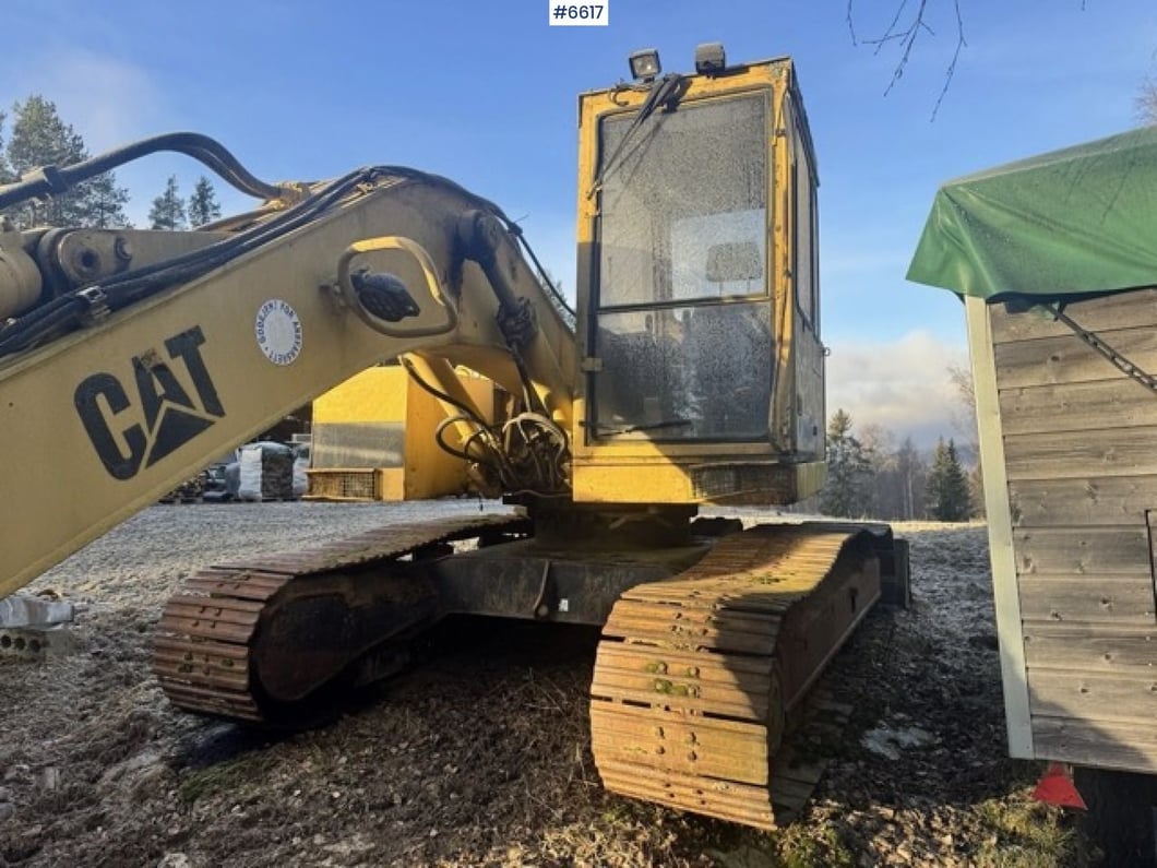 1993 Caterpillar 211BLC Crawler Excavator
