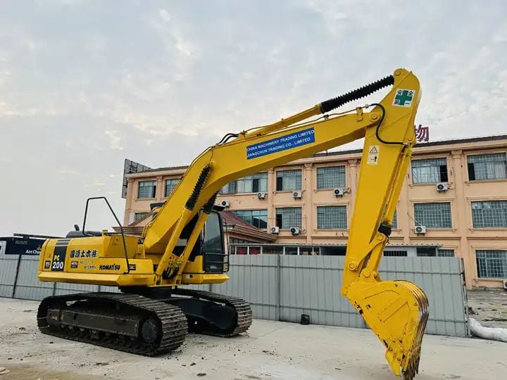2019 Komatsu PC200-6 Crawler Excavator