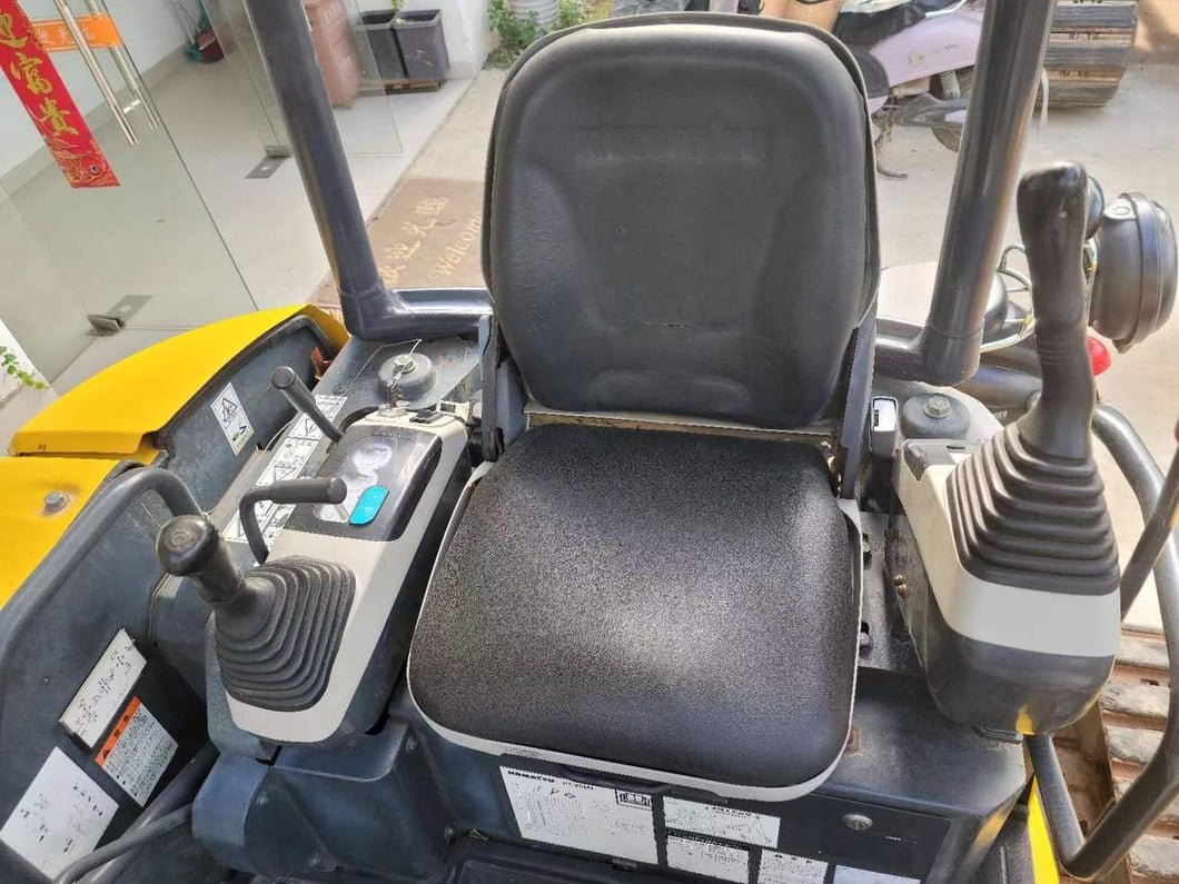 2017 Komatsu PC20MR Mini Excavator