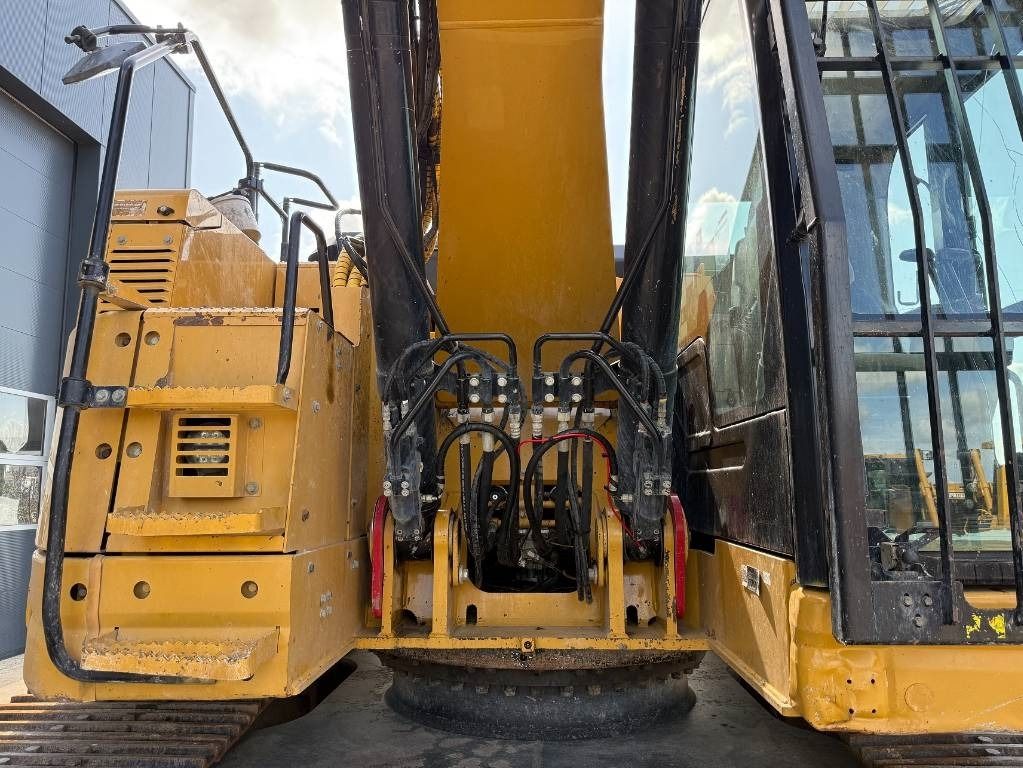 2017 Caterpillar 335FLCR Crawler Excavator