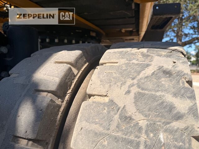 2020 Caterpillar MH3022-06C Material Handler