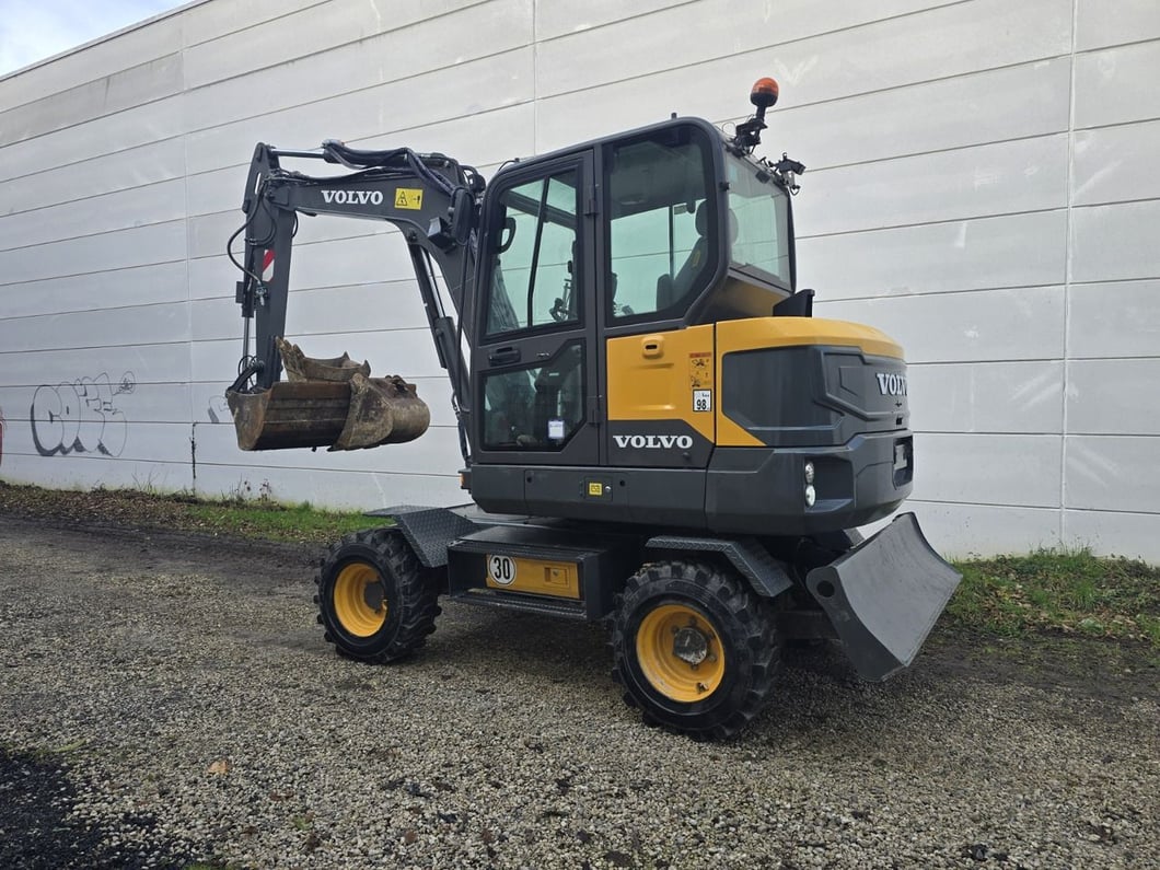 2020 Volvo EW60E Wheel Excavator