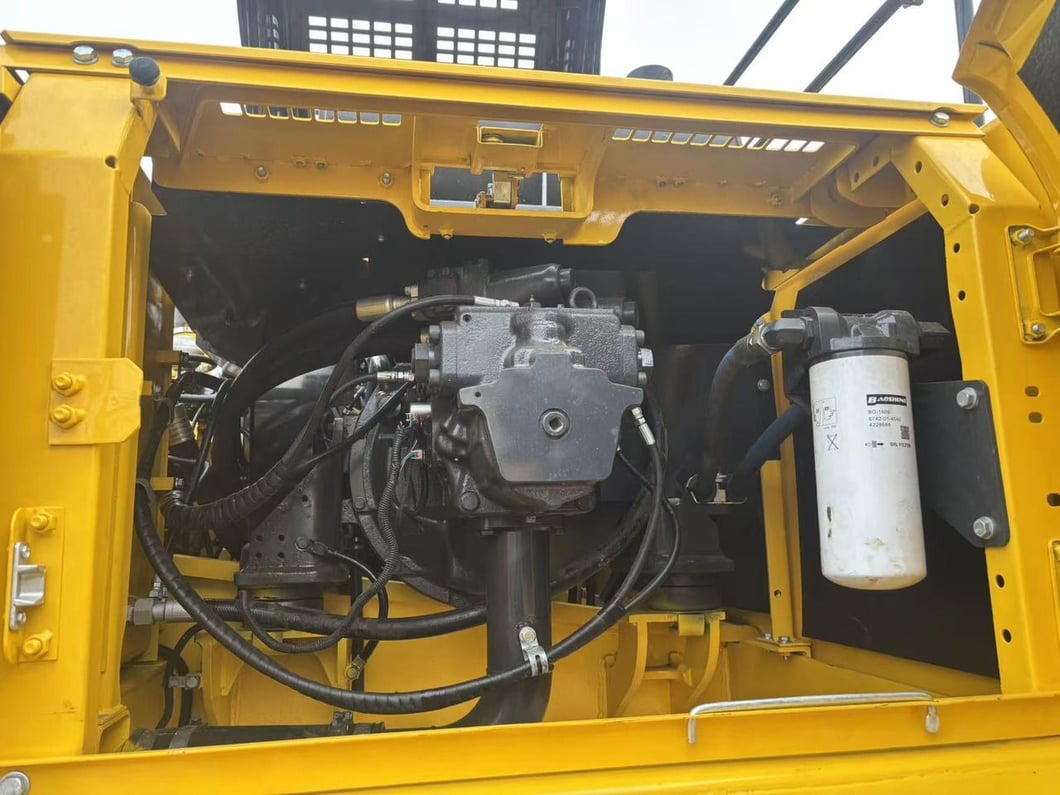 2022 Komatsu PC300-7 Crawler Excavator
