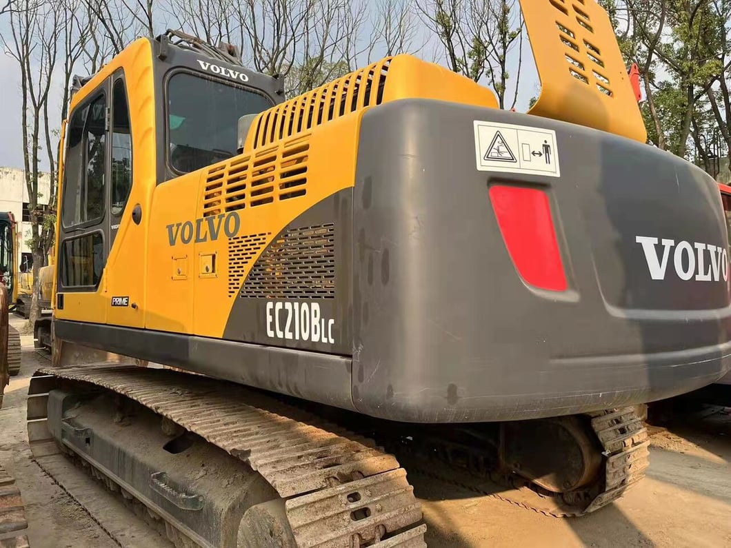 2018 Volvo EC210BLC Crawler Excavator