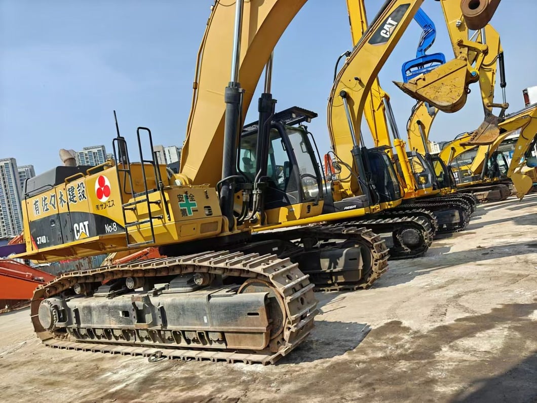 2019 Caterpillar 374DL Crawler Excavator