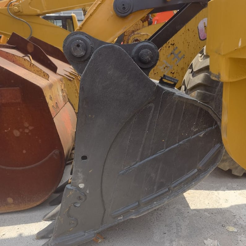 2023 Hyundai R220LC-9 Crawler Excavator