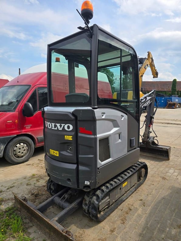 2021 Volvo EC18E Mini Excavator