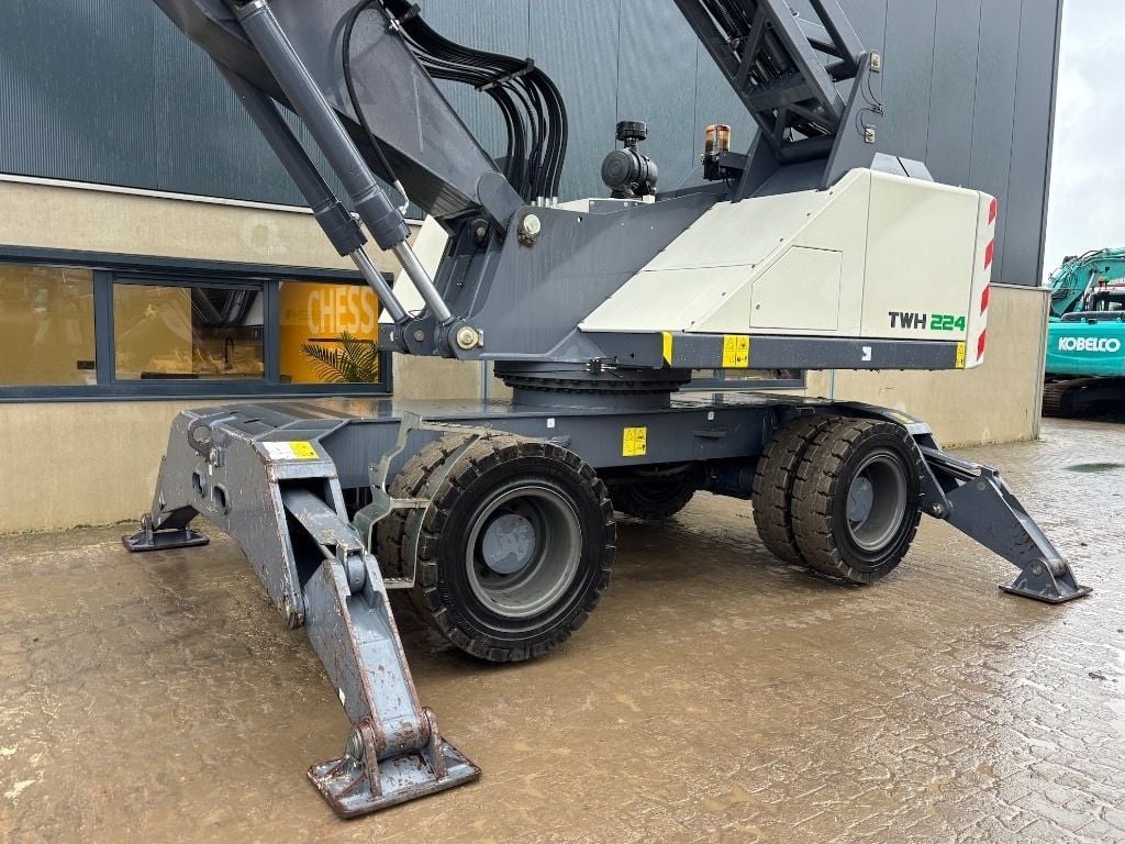 2021 Terex MHL331F Material Handler