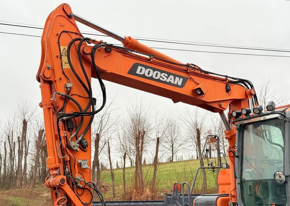 2012 Doosan DX160W Wheel Excavator