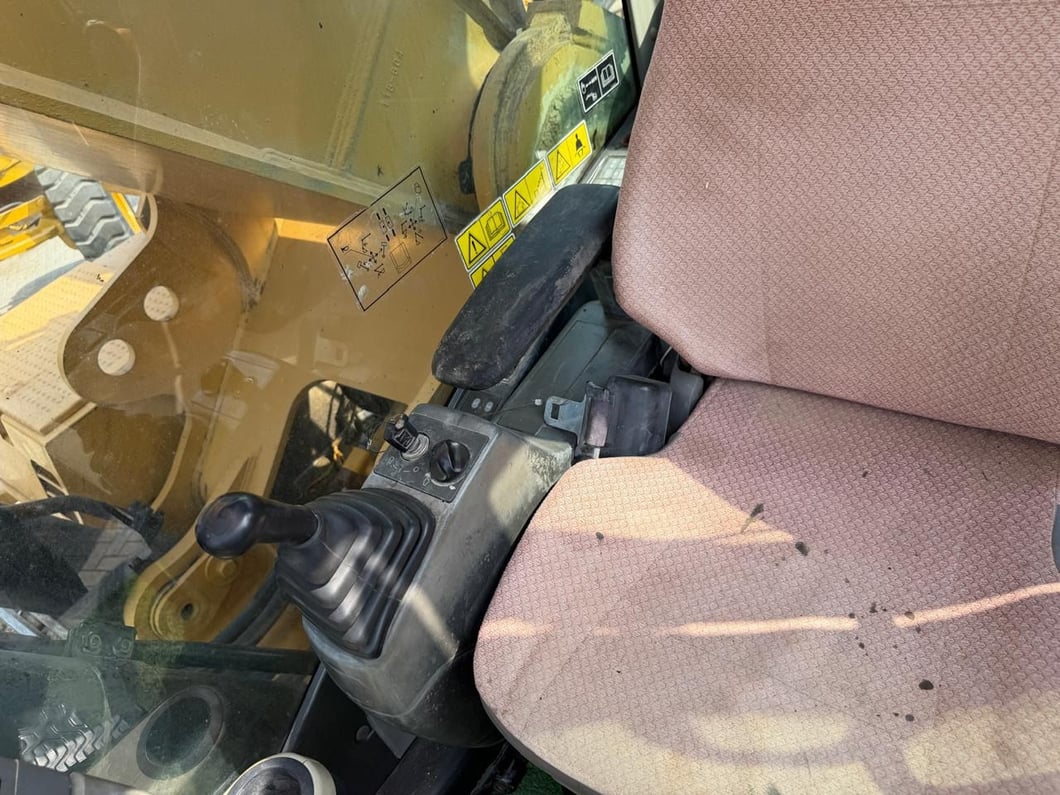 2011 Caterpillar 345D Crawler Excavator