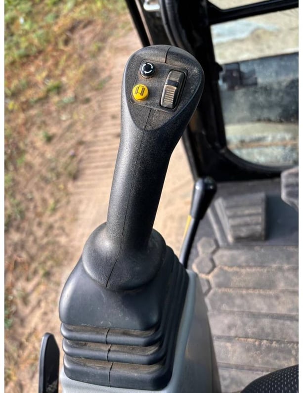 2022 Caterpillar 307.5 Crawler Excavator