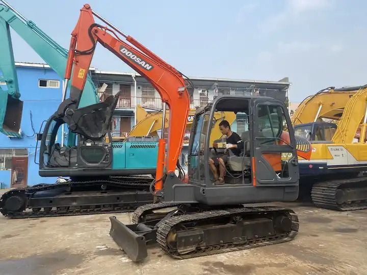 2019 Doosan DX55 Crawler Excavator