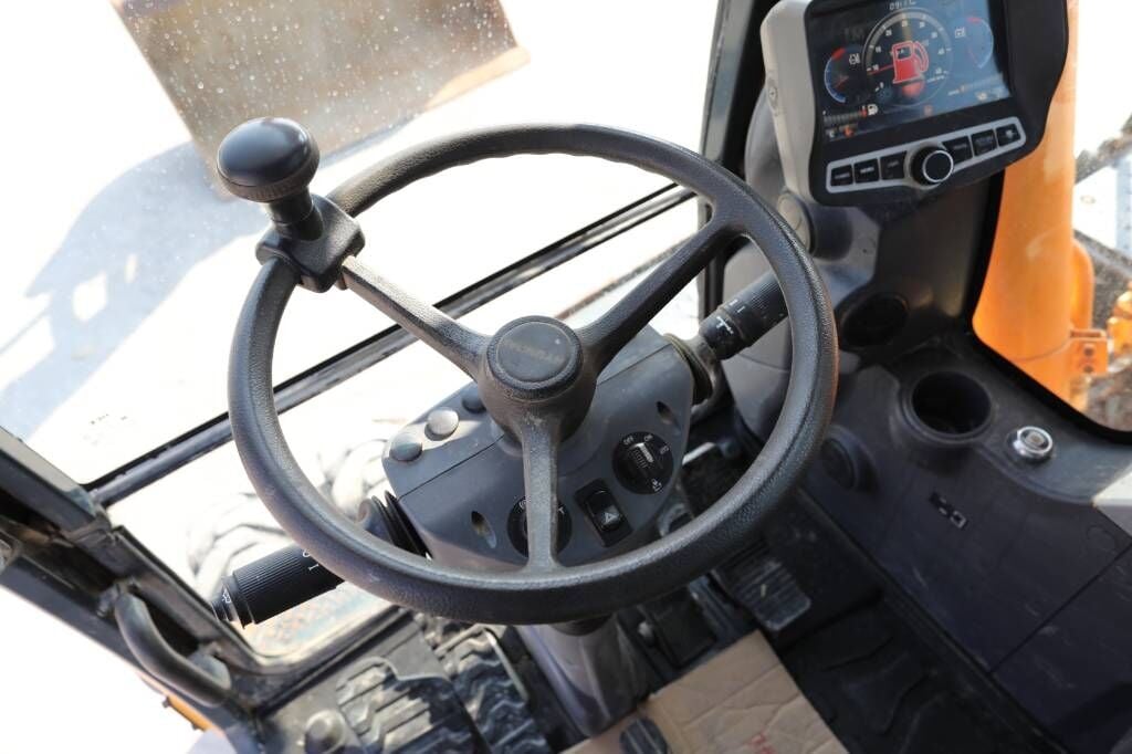2015 Hyundai R140W-9A Wheel Excavator