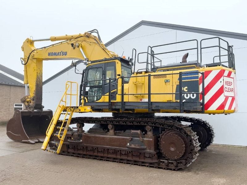 2015 Komatsu PC700LC-8EO Crawler Excavator