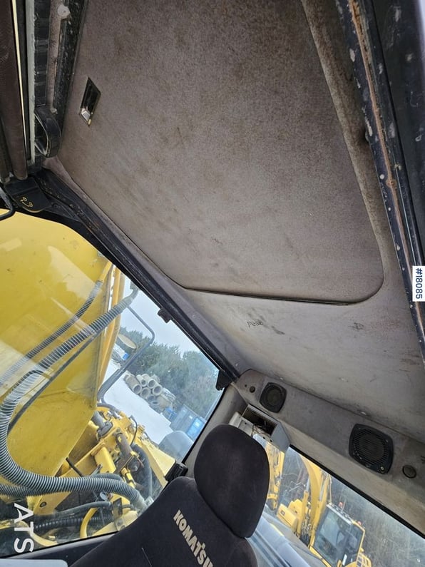 2011 Komatsu PC210LC-8 Crawler Excavator
