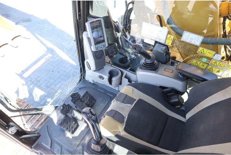 Caterpillar 330FL | 330 FL | Bucket | Quick Coupler (2018)