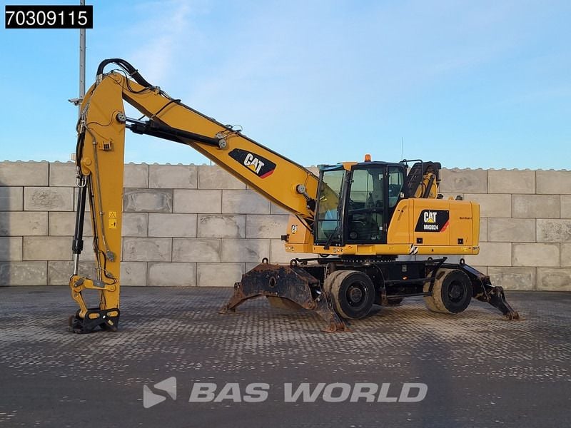 2018 Caterpillar MH3024 Material Handler