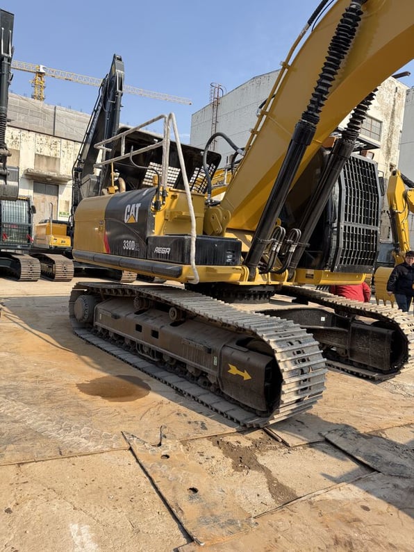 2025 Caterpillar 330DL Crawler Excavator