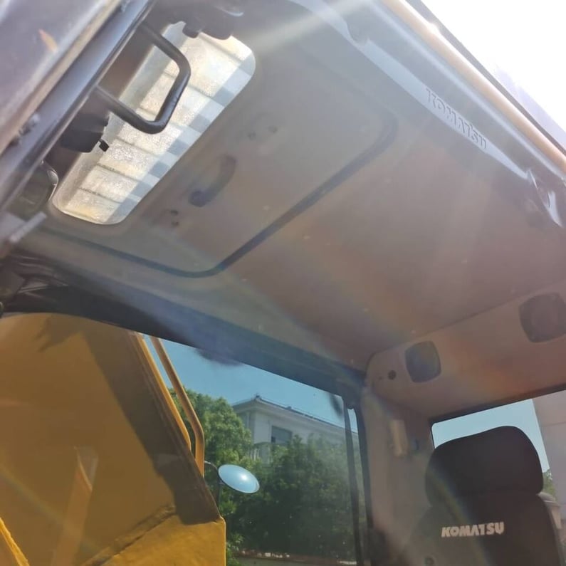 2024 Komatsu PC240 Crawler Excavator