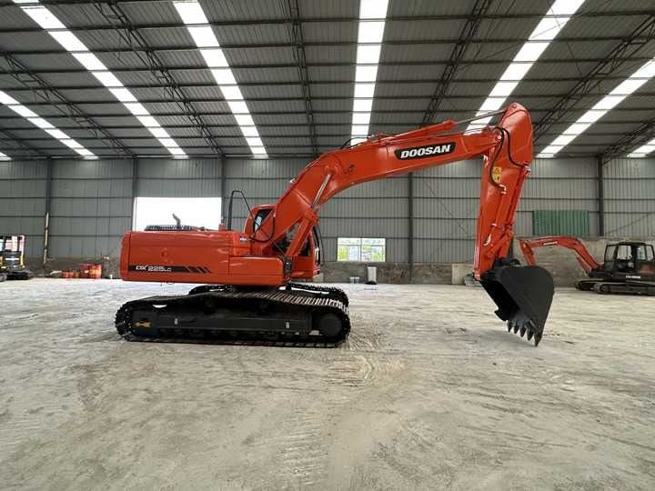 2020 Doosan DX225LC-9C Crawler Excavator