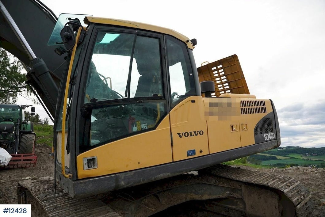 2008 Volvo EC240CL Crawler Excavator