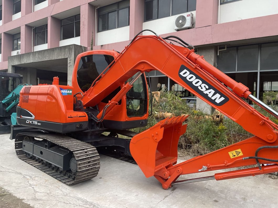2020 Doosan DX75-9C Crawler Excavator
