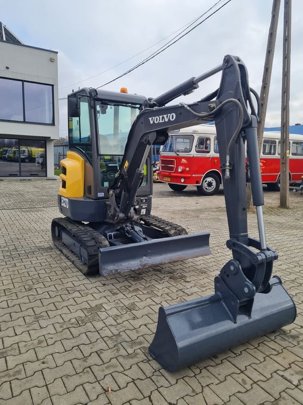 2018 Volvo EC27D Mini Excavator